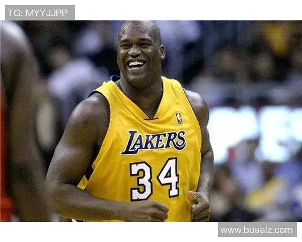 卡里姆·阿布杜尔-贾巴尔：篮球历史中的传奇巨星与文化象征