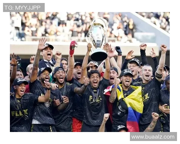 弗拉门戈强势对阵劲旅巅峰对决再燃绿茵激情掀起南美足球热潮 弗拉门戈强势对阵劲旅巅峰对决再燃绿茵激情掀起南美足球热潮